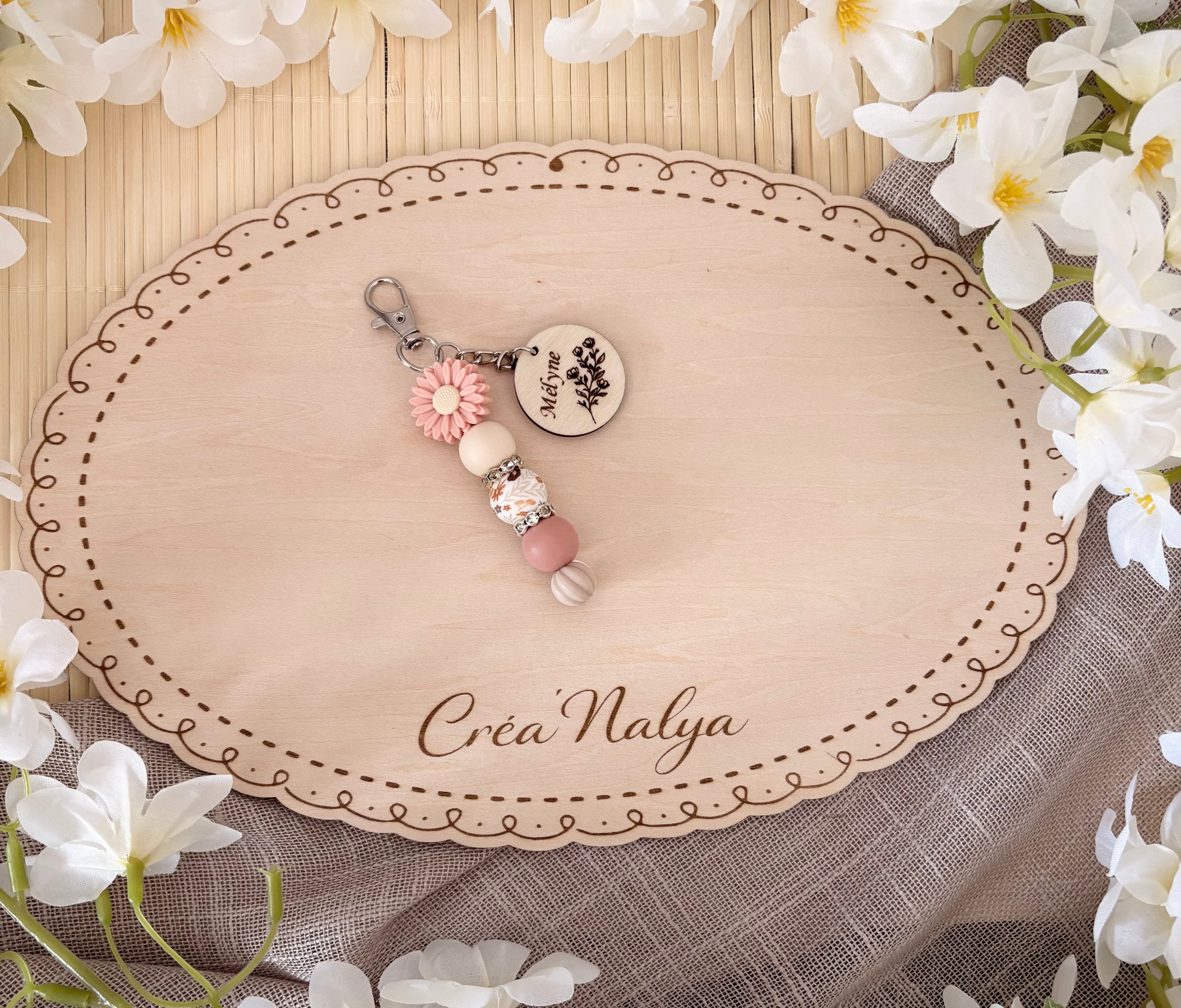 Porte clé avec médaillon en bois